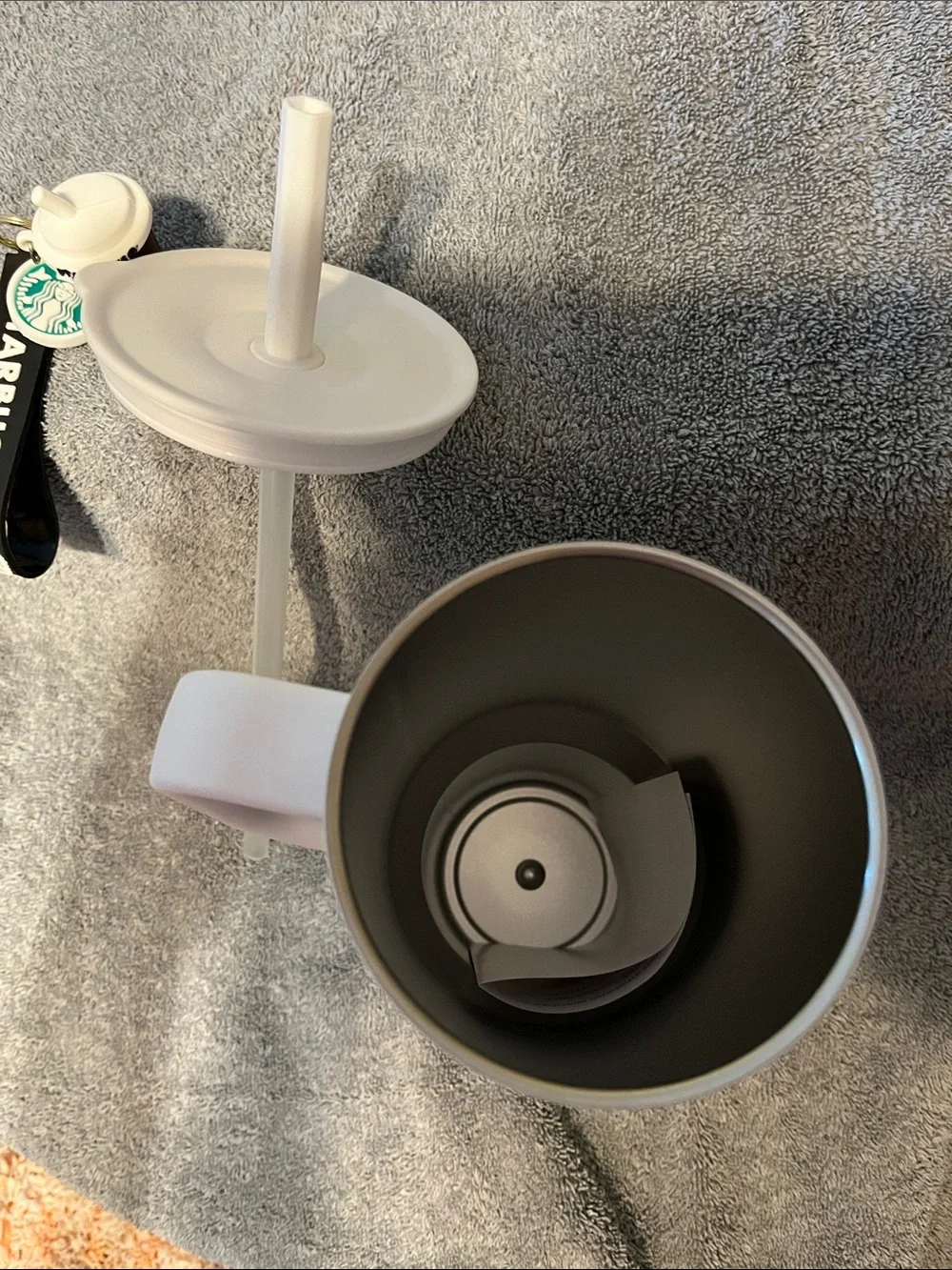 NWT Starbucks White Travel Mug with Teal, Mint & Navy Stripes 40oz and key chain - Picture 6 of 7